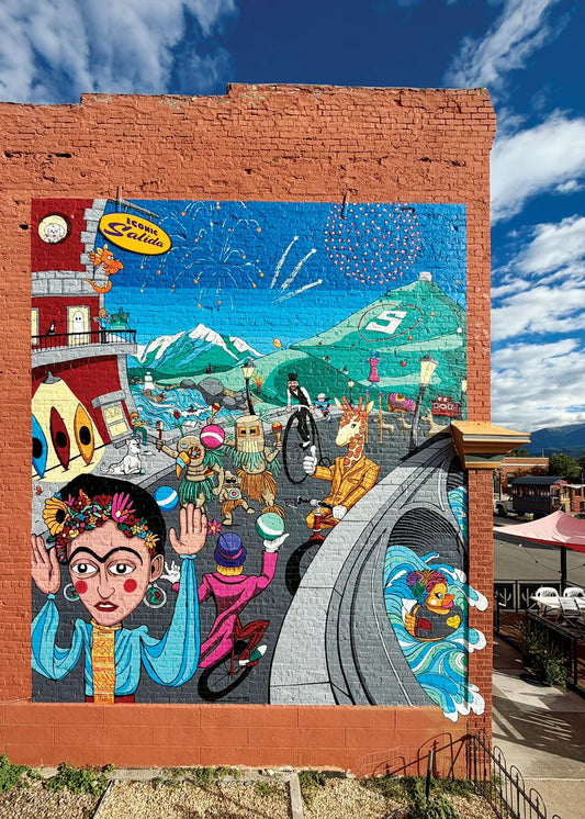 ICONIC SALIDA Mural Postcard
